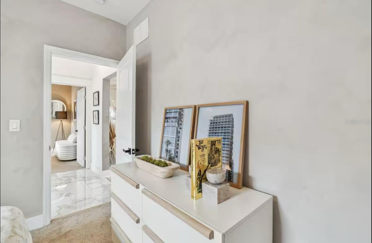 104 W CAYUGA ST, TAMPA, FL, 33603