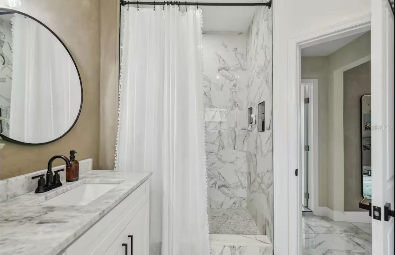 104 W CAYUGA ST, TAMPA, FL, 33603