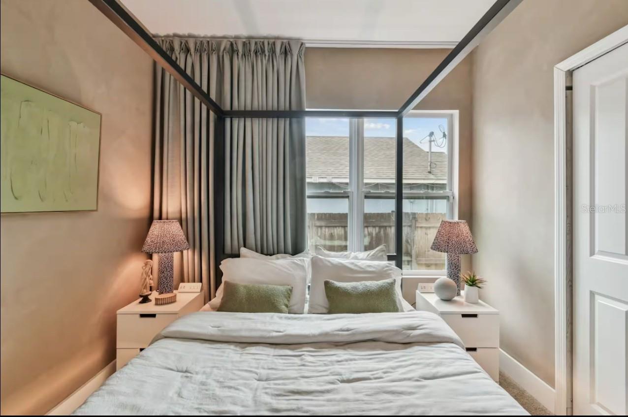 104 W CAYUGA ST, TAMPA, FL, 33603