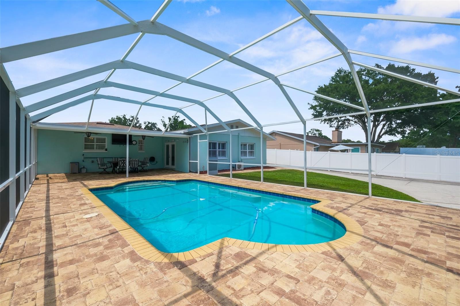 18605 SAN RIO CIR, LUTZ, FL, 33549