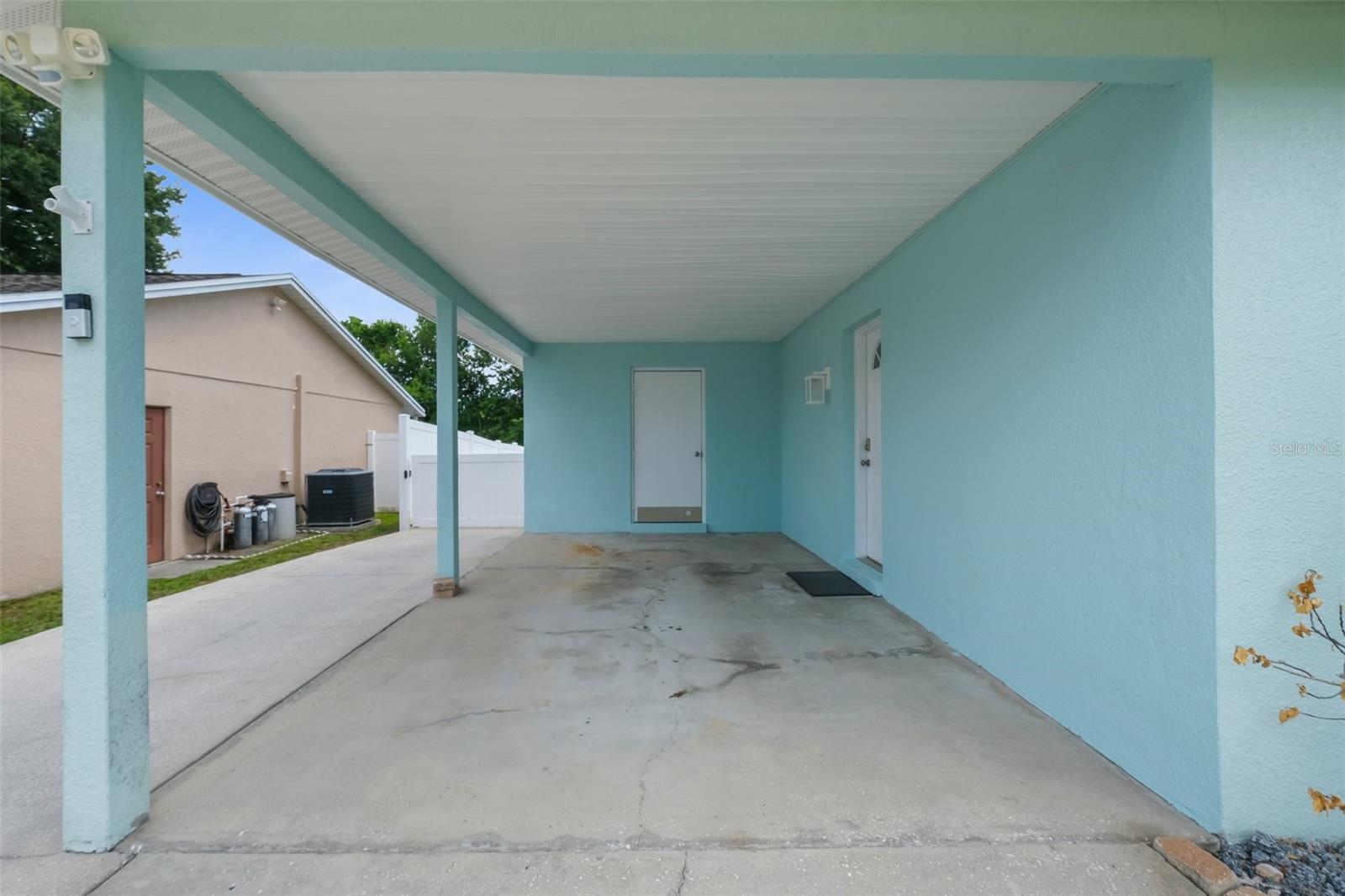 18605 SAN RIO CIR, LUTZ, FL, 33549