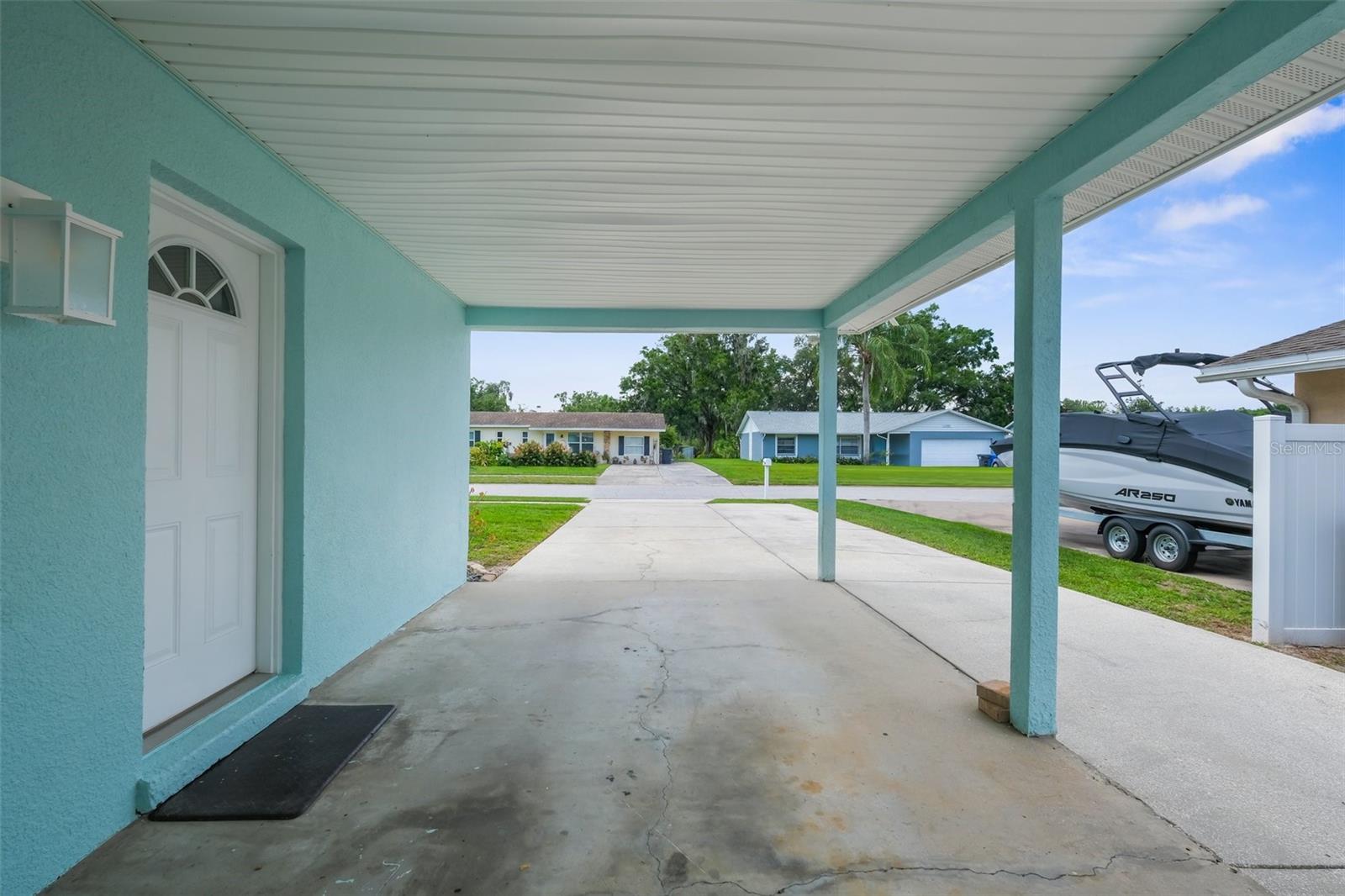 18605 SAN RIO CIR, LUTZ, FL, 33549