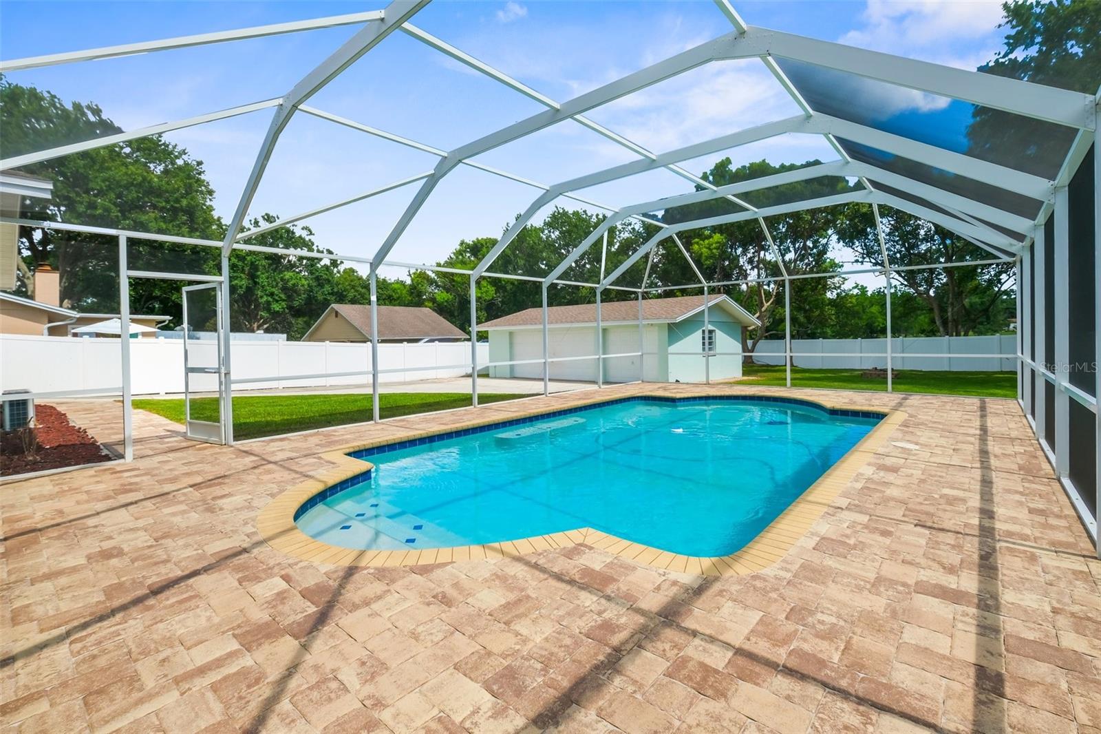 18605 SAN RIO CIR, LUTZ, FL, 33549