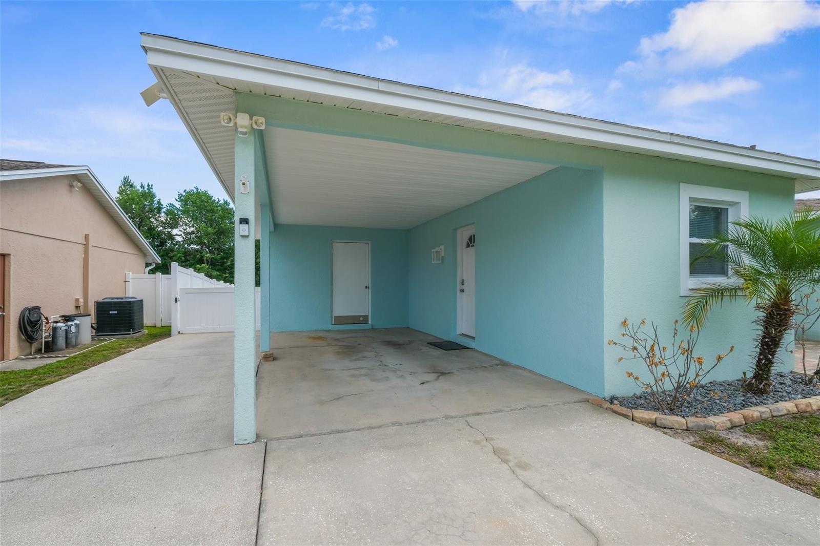 18605 SAN RIO CIR, LUTZ, FL, 33549