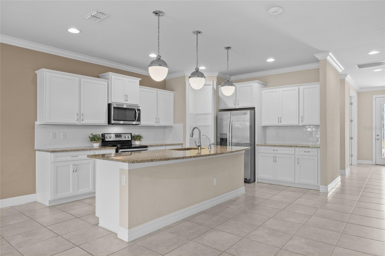 2880 E LAKE POINTE DR, KISSIMMEE, FL, 34744