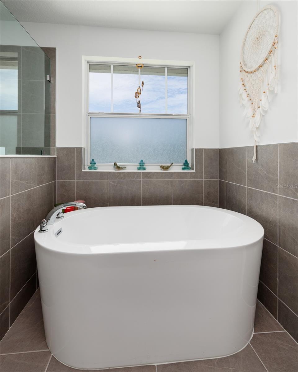 5114 TAYLOR ST N, ST PETERSBURG, FL, 33714