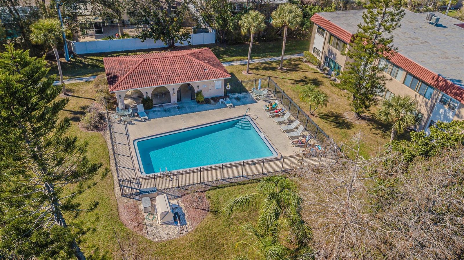 1750 BELLEAIR FOREST DR #A7, BELLEAIR, FL, 33756