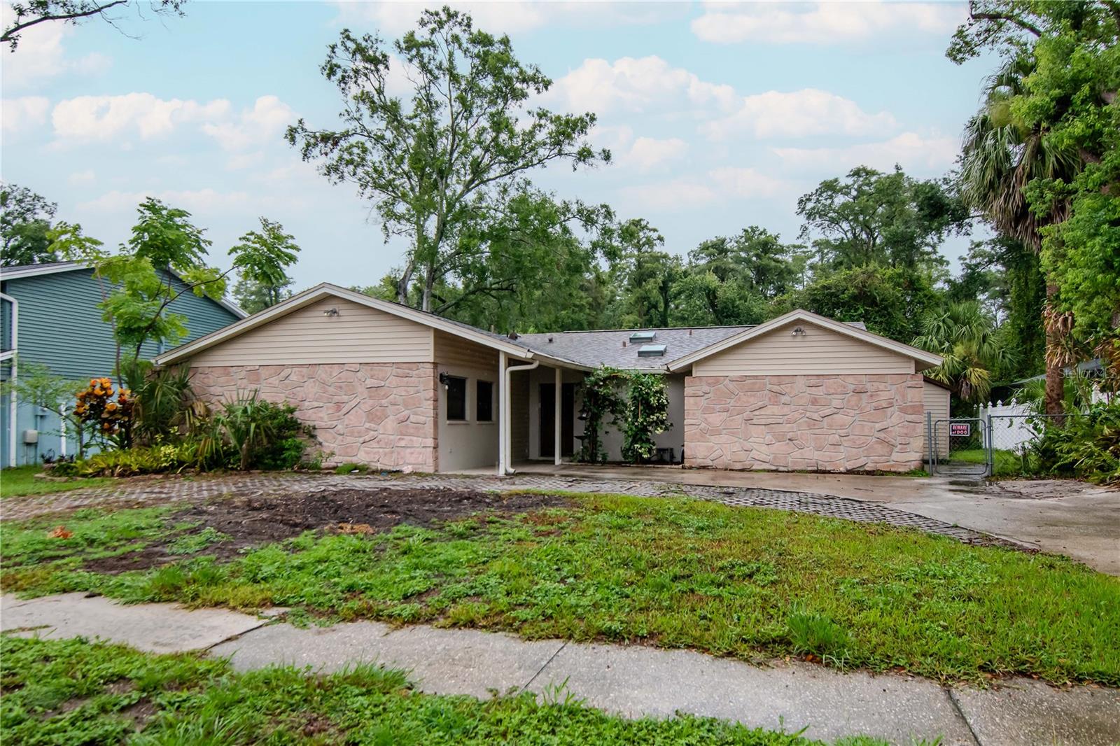 3129 W PARIS ST, TAMPA, FL, 33614