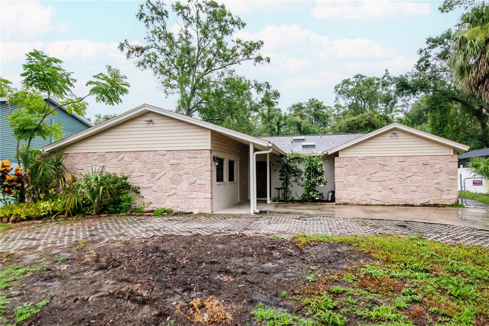 3129 W PARIS ST, TAMPA, FL, 33614