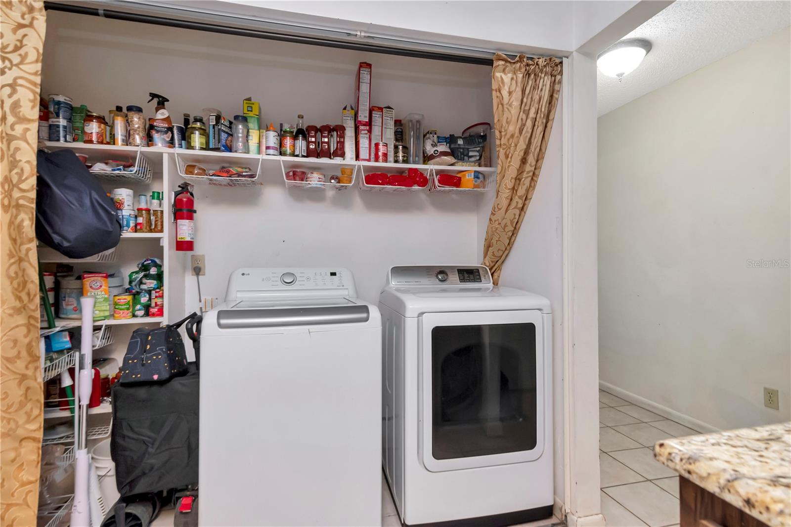 3129 W PARIS ST, TAMPA, FL, 33614