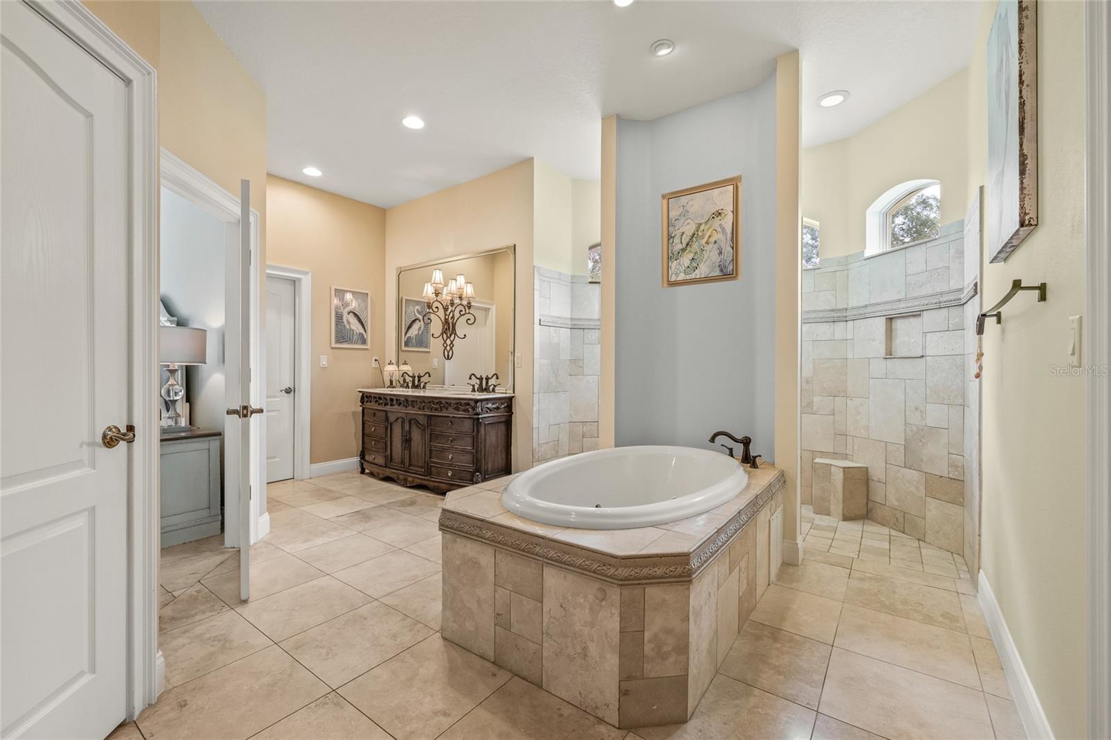 10096 SOUTHERN BREEZE CT, WEEKI WACHEE, FL, 34613