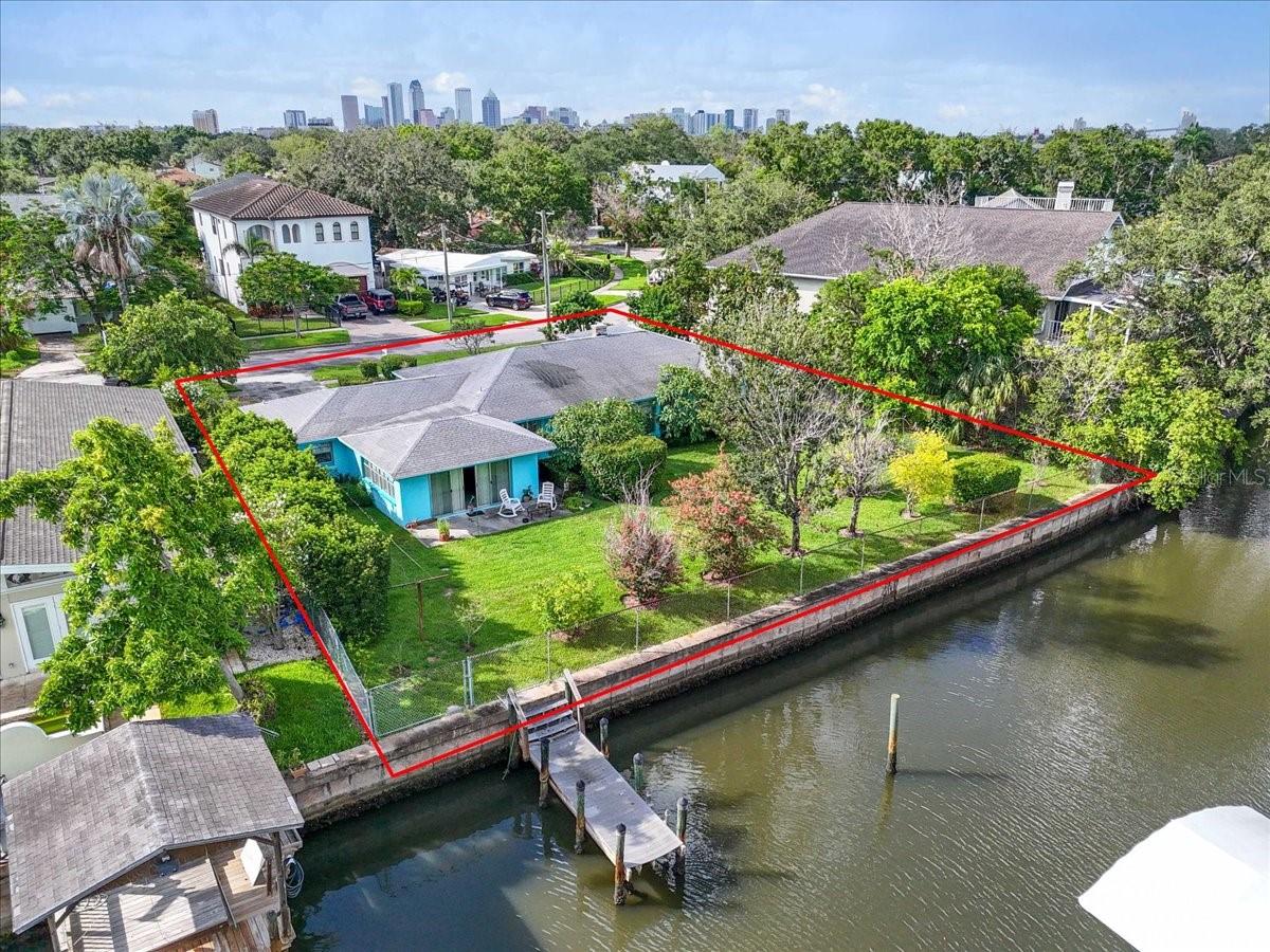 545 SUWANEE CIR, TAMPA, FL, 33606