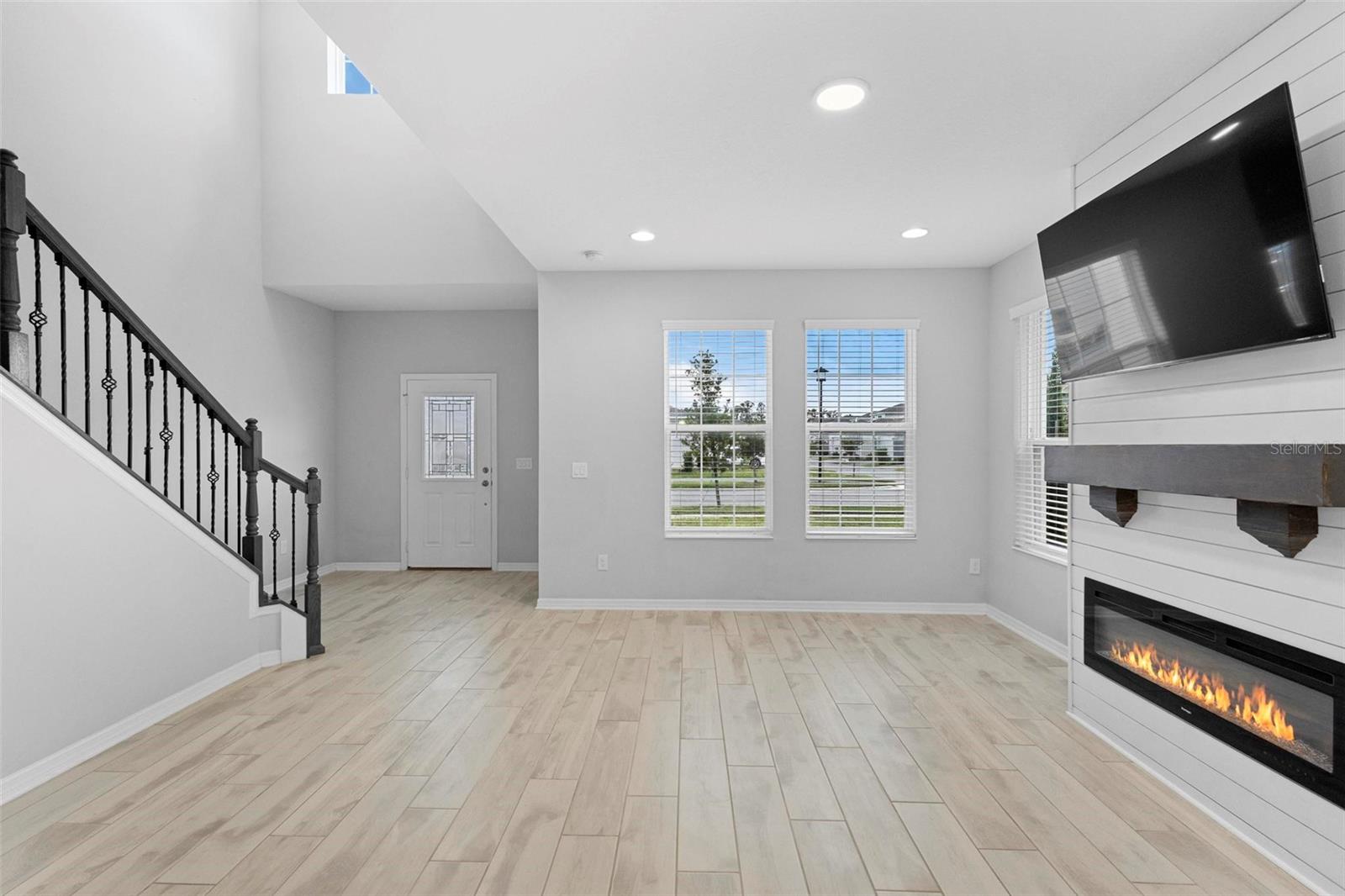 730 RIVINGTON AVE, DEBARY, FL, 32713