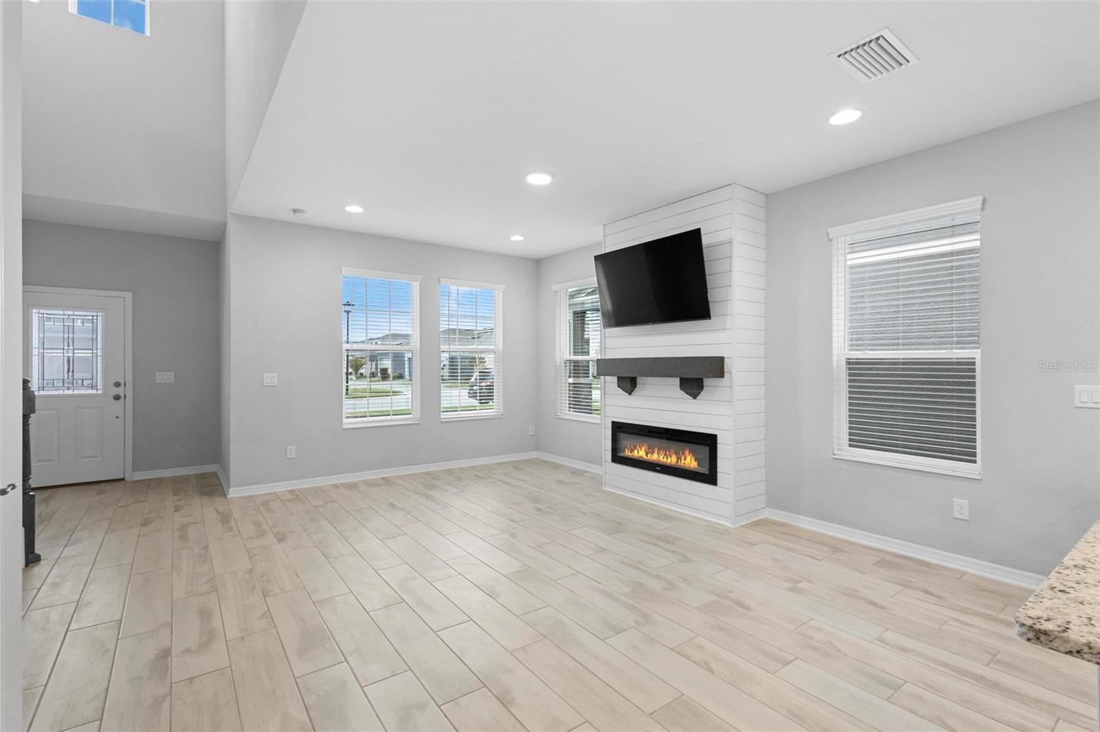 730 RIVINGTON AVE, DEBARY, FL, 32713