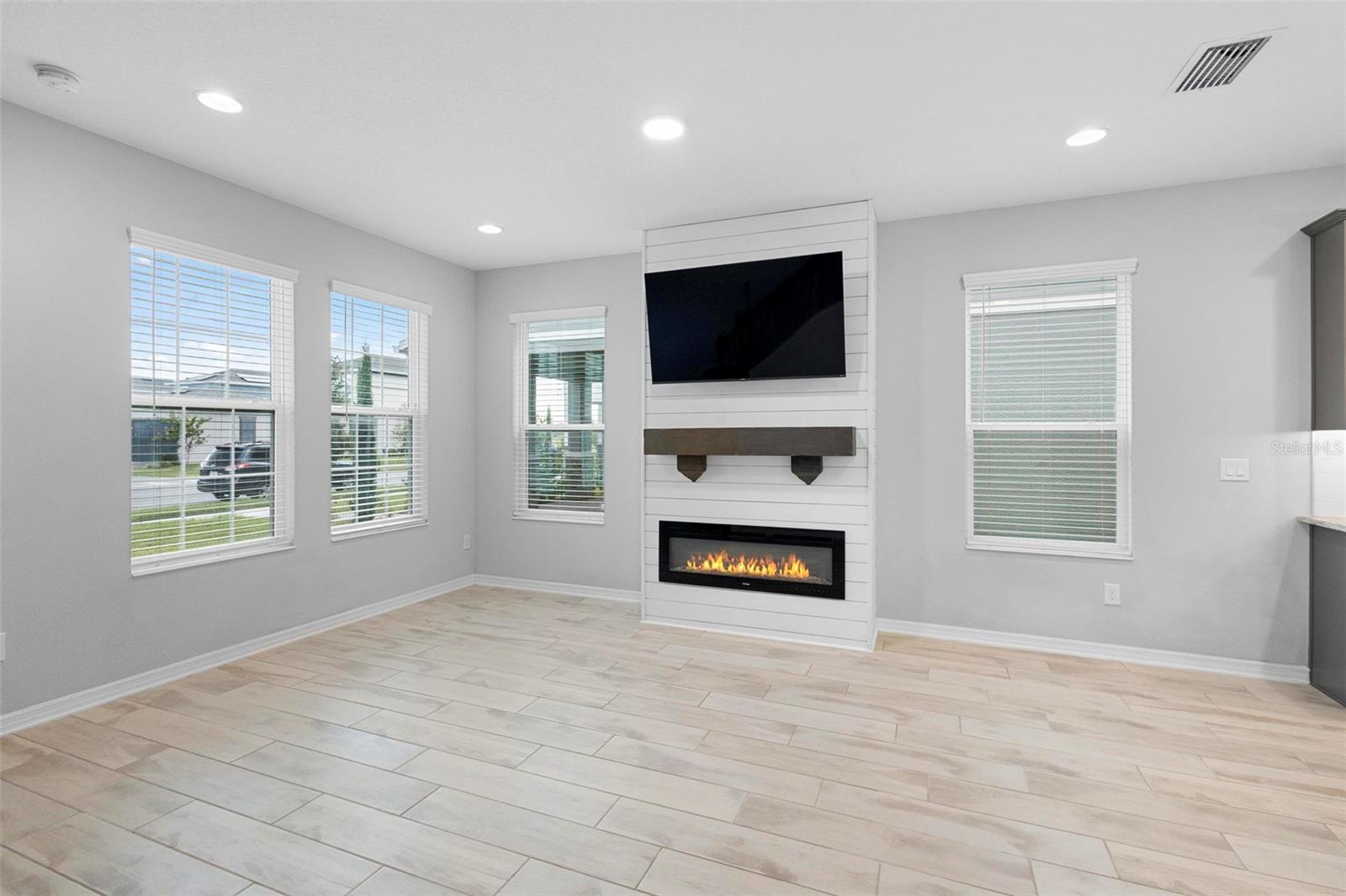 730 RIVINGTON AVE, DEBARY, FL, 32713