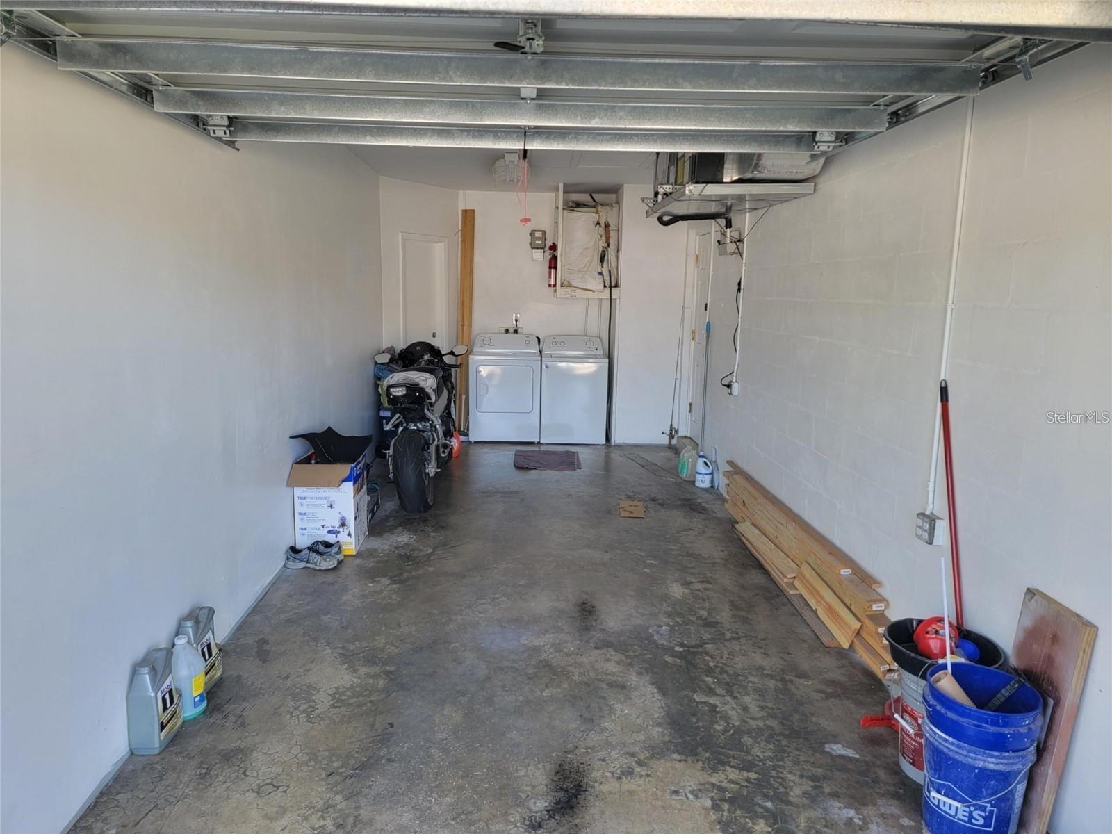 2131 W BAY DR, LARGO, FL, 33770