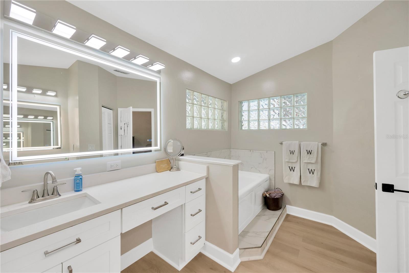 4617 BASSWOOD ST NE, LAND O LAKES, FL, 34639