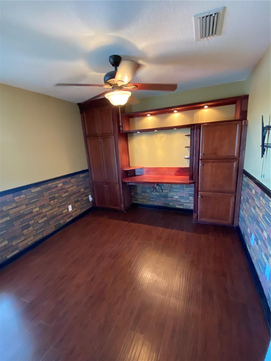 1302 AVONWOOD CT, LUTZ, FL, 33559