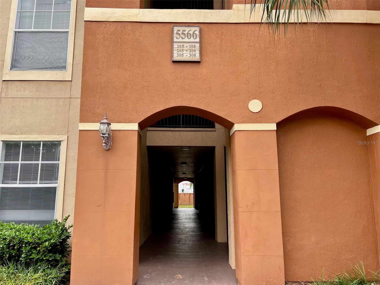 5566 METROWEST BLVD #2-105, ORLANDO, FL, 32811