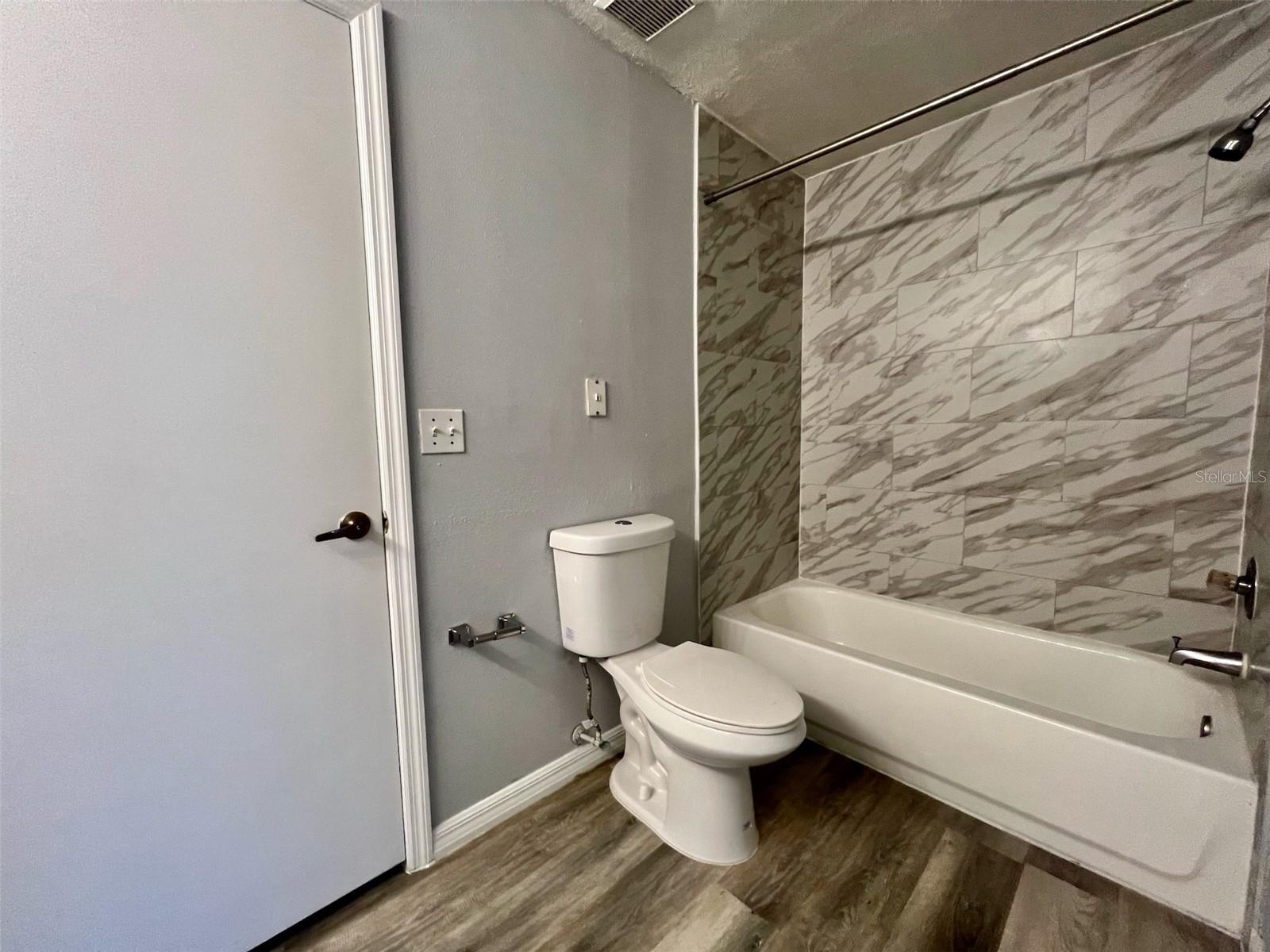 5566 METROWEST BLVD #2-105, ORLANDO, FL, 32811