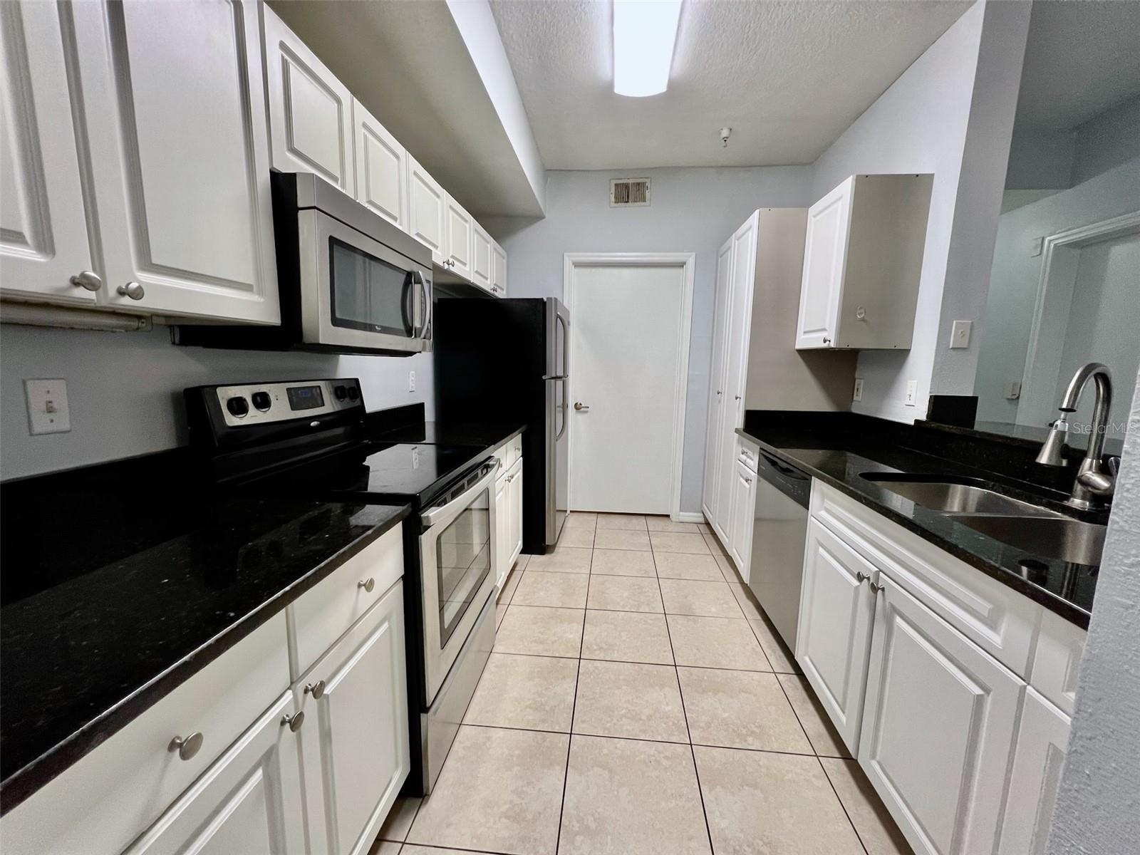 5566 METROWEST BLVD #2-105, ORLANDO, FL, 32811