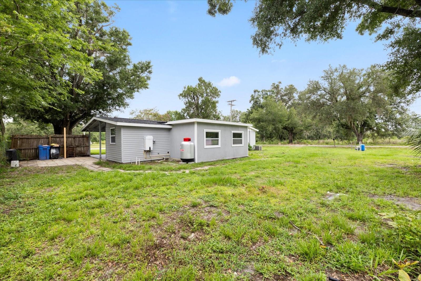 12801 CARLTON RD, THONOTOSASSA, FL, 33592
