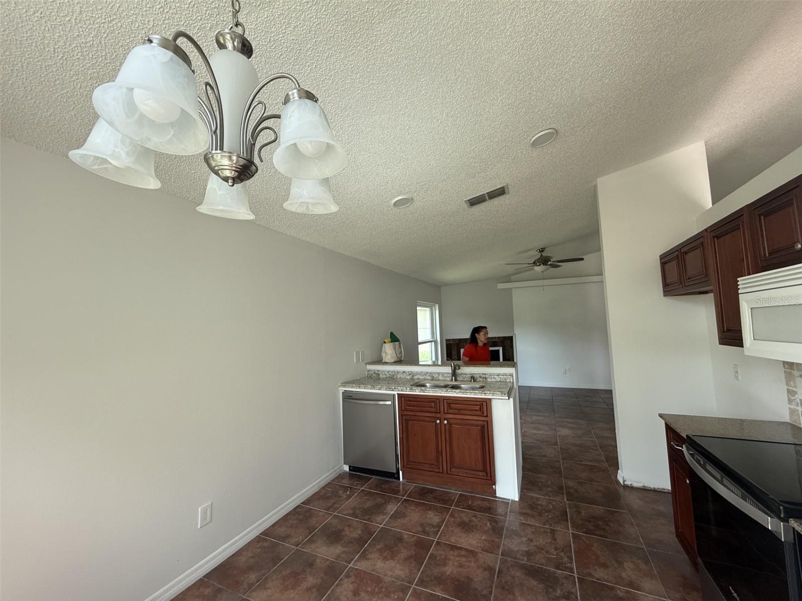 7219 EDGEWATER SHORES CT, ORLANDO, FL, 32810