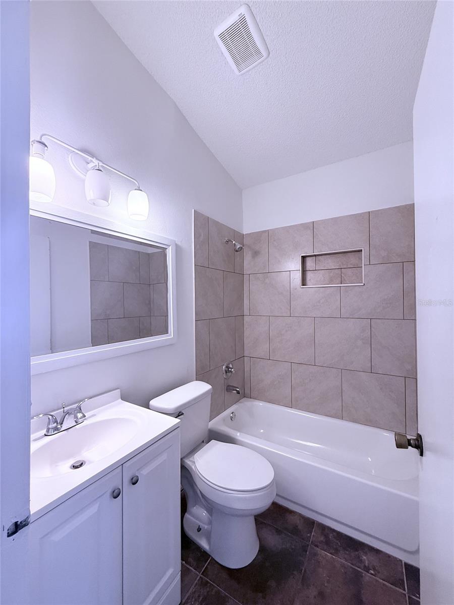 7219 EDGEWATER SHORES CT, ORLANDO, FL, 32810