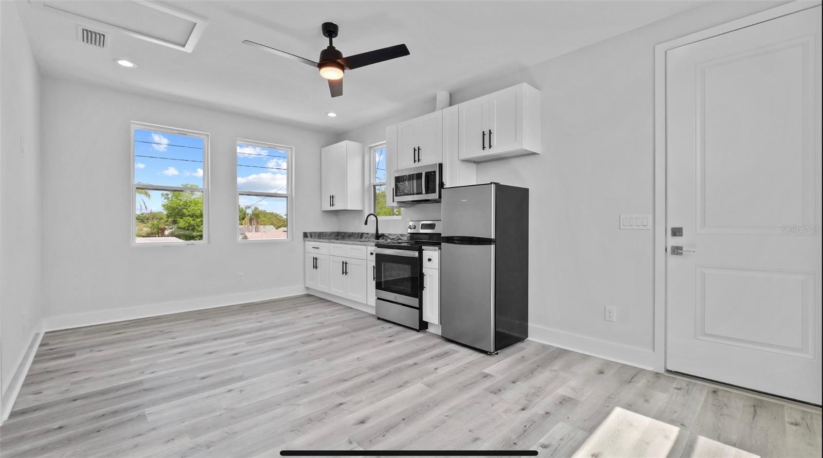 3835 2ND AVE N #b, ST PETERSBURG, FL, 33713