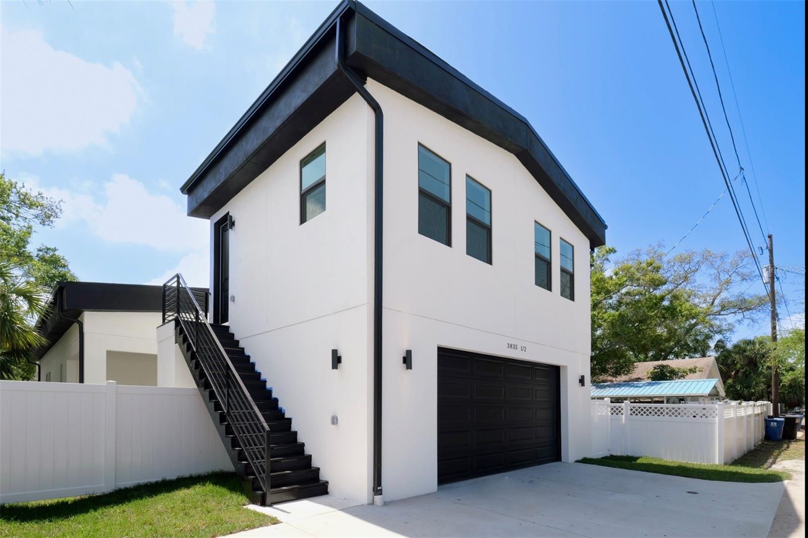 3835 2ND AVE N #b, ST PETERSBURG, FL, 33713