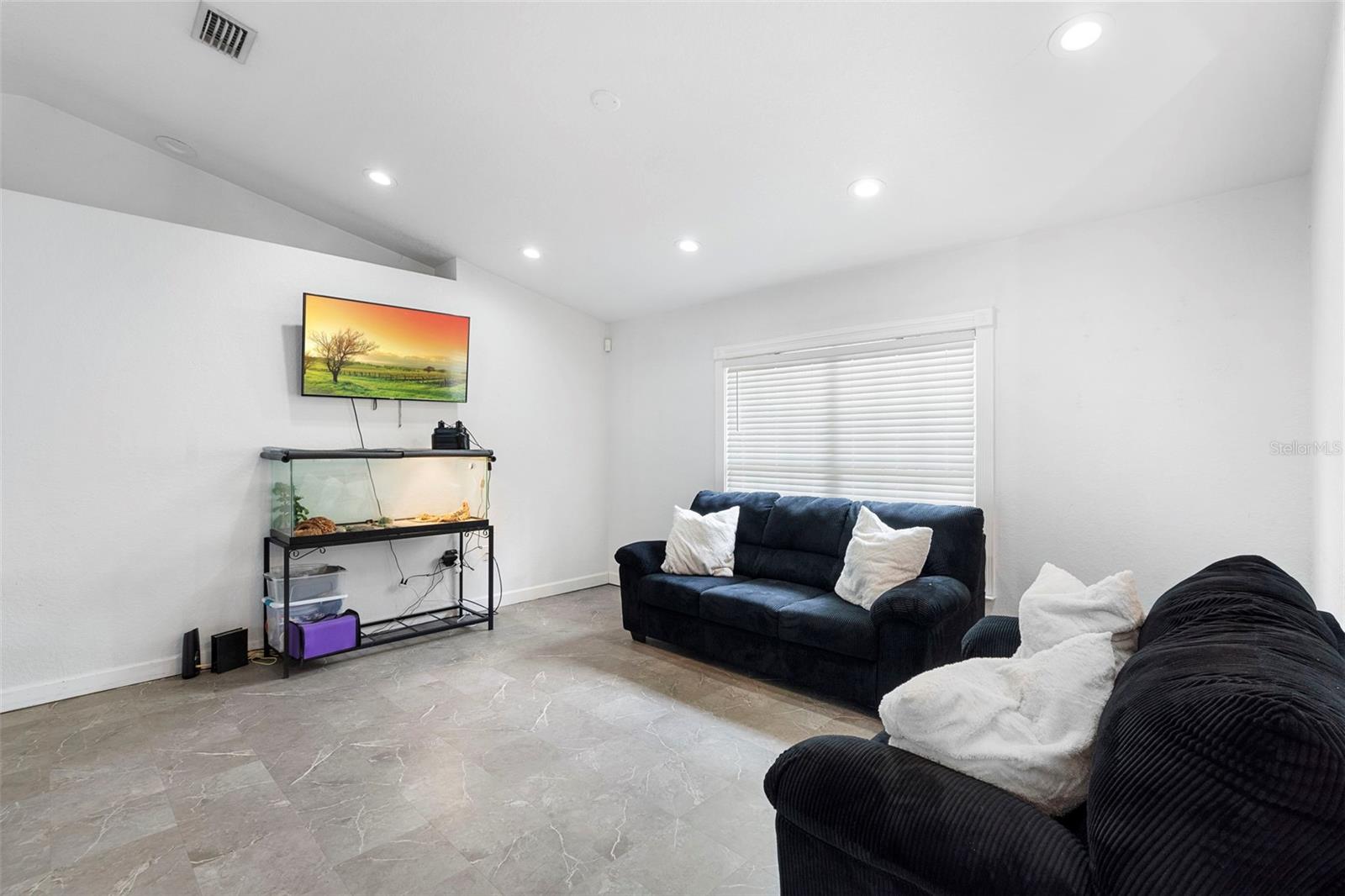 1051 SPRINGBANK AVE, ORANGE CITY, FL, 32763