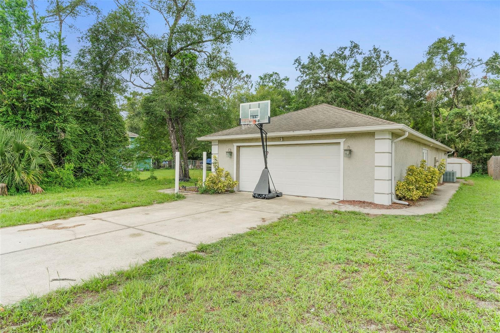 1051 SPRINGBANK AVE, ORANGE CITY, FL, 32763