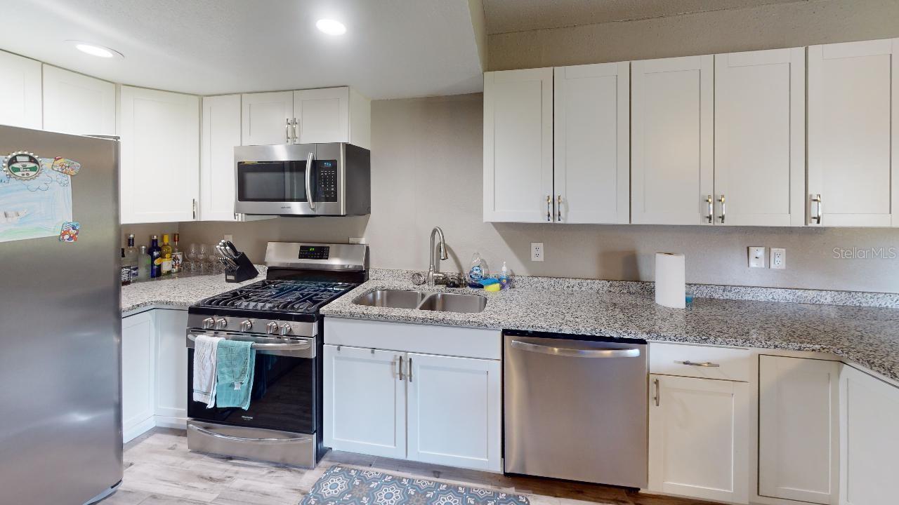 133 OYSTER BAY CIR #100, ALTAMONTE SPRINGS, FL, 32701