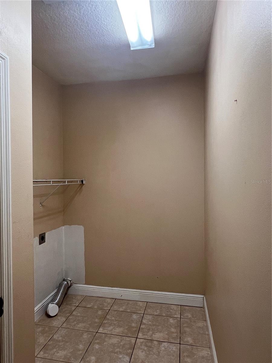 6443 ASHVILLE DR, ZEPHYRHILLS, FL, 33542