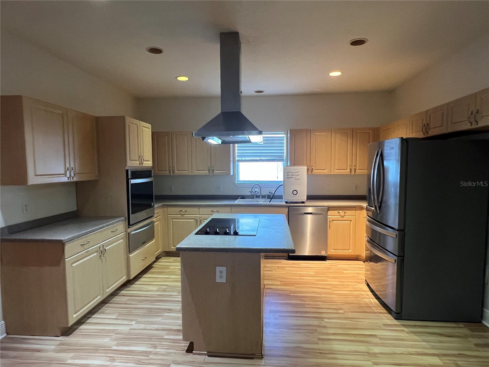 6443 ASHVILLE DR, ZEPHYRHILLS, FL, 33542