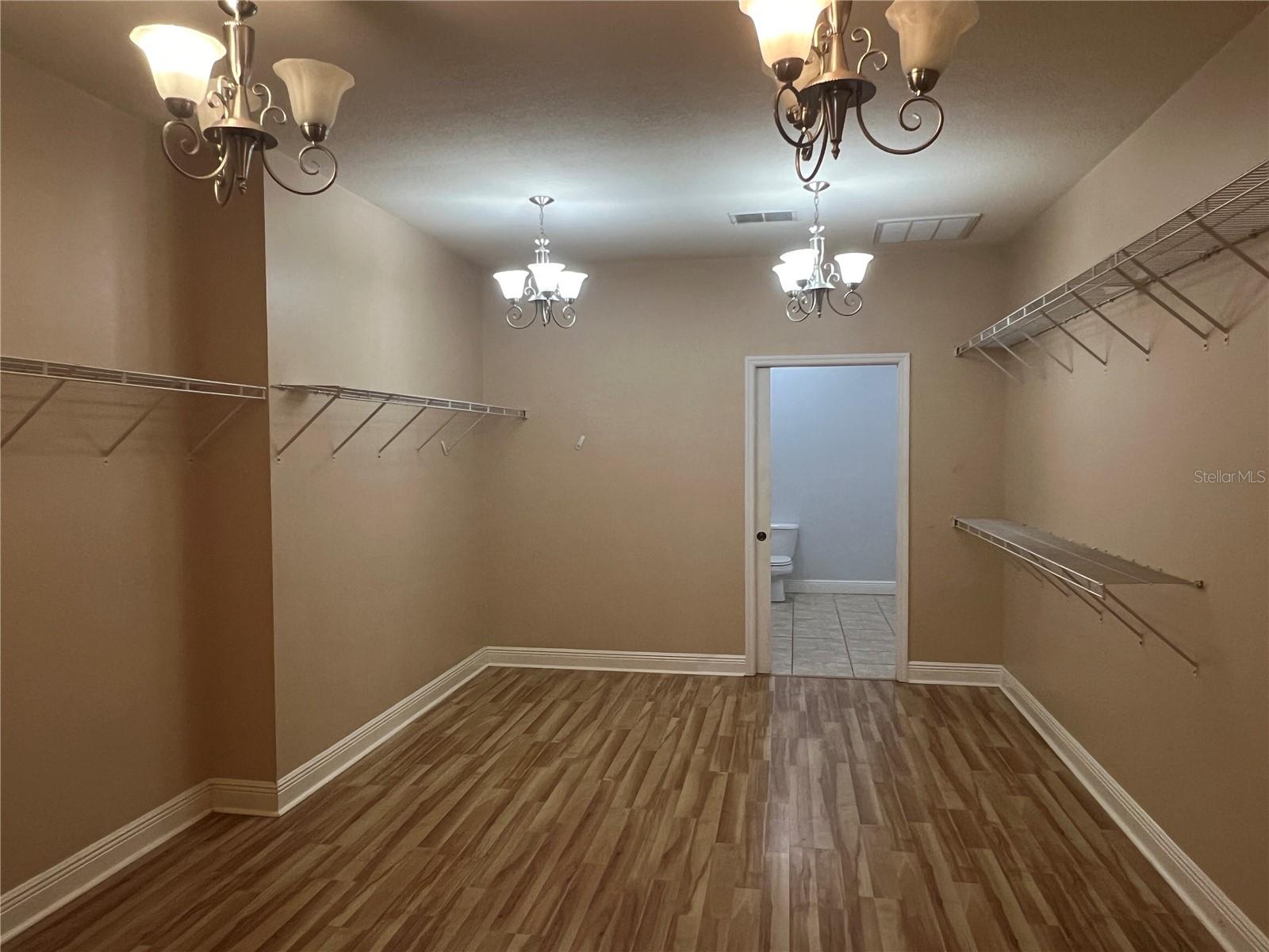 6443 ASHVILLE DR, ZEPHYRHILLS, FL, 33542