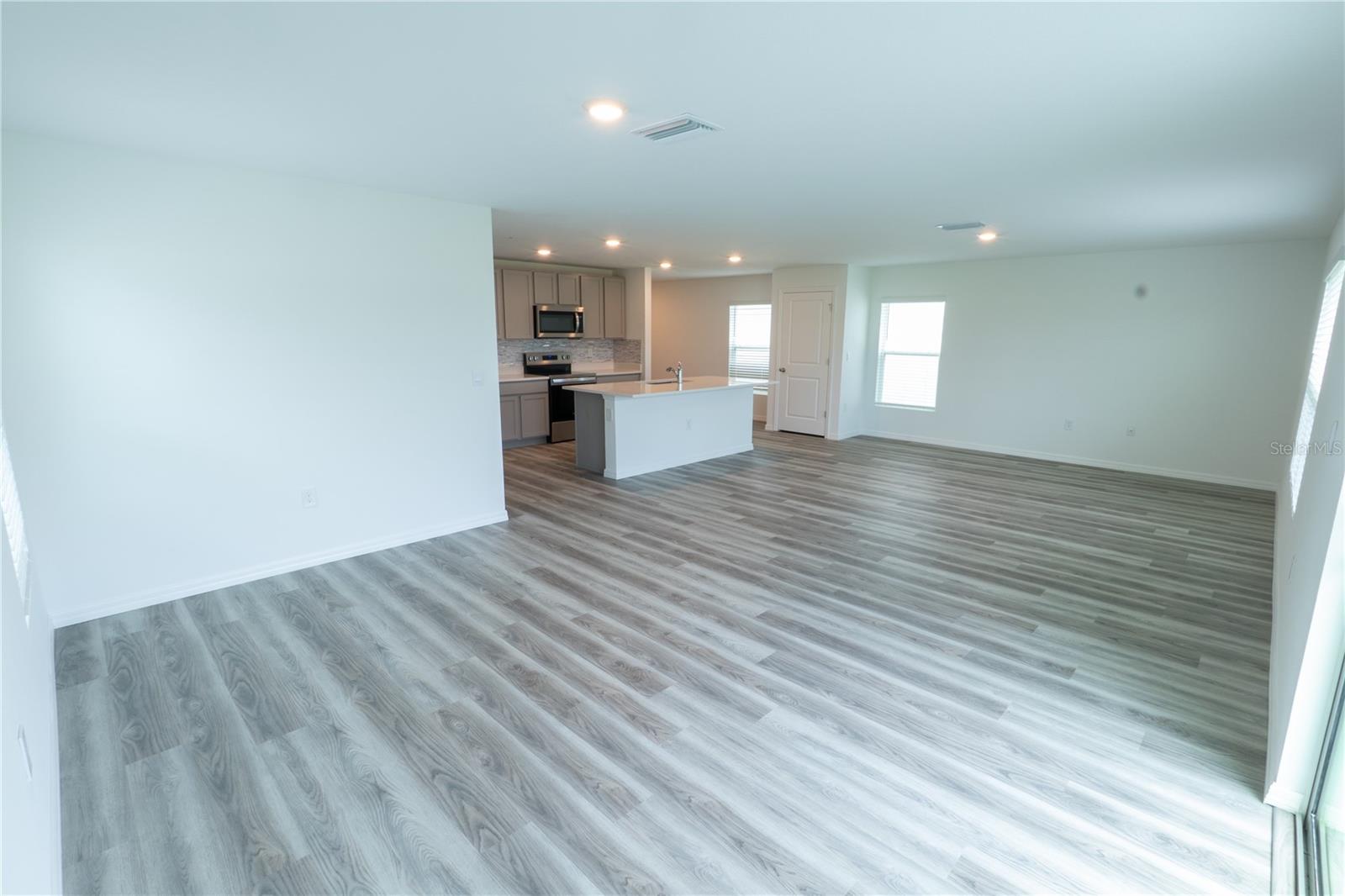 4409 SAND DOLLAR WAY, ZEPHYRHILLS, FL, 33541