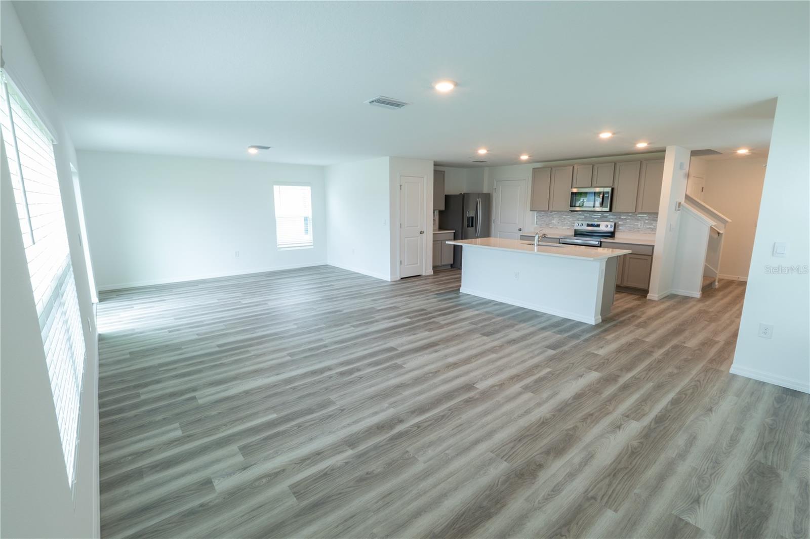 4409 SAND DOLLAR WAY, ZEPHYRHILLS, FL, 33541