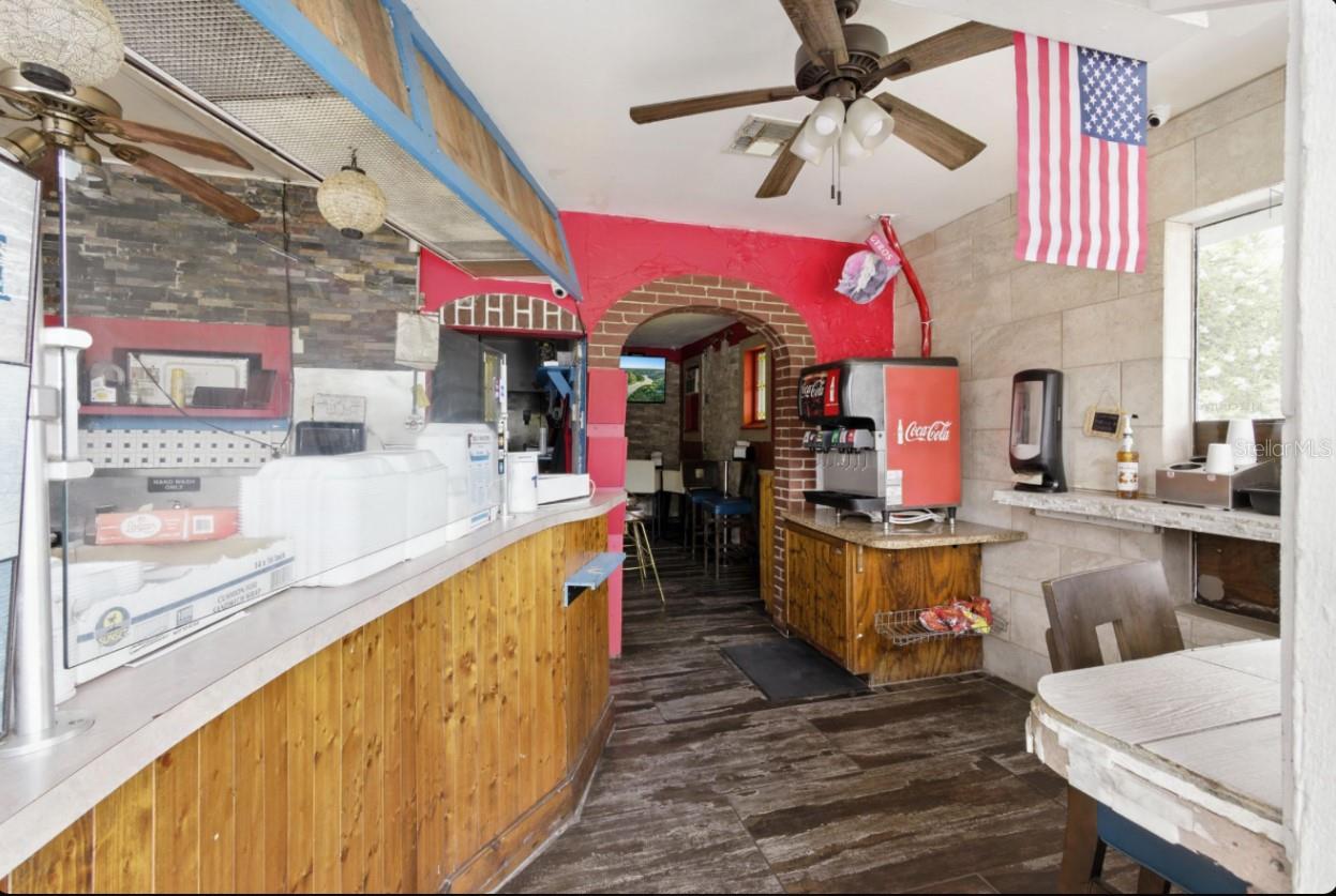 930 N WOODLAND BLVD, DELAND, FL, 32720