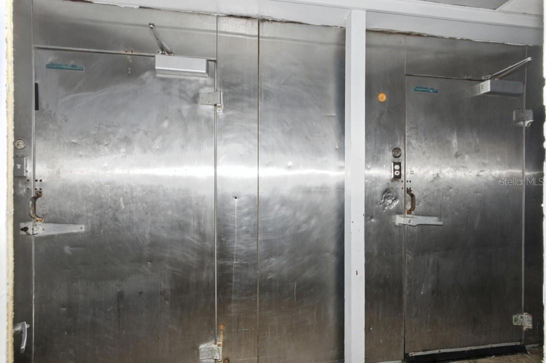 930 N WOODLAND BLVD, DELAND, FL, 32720