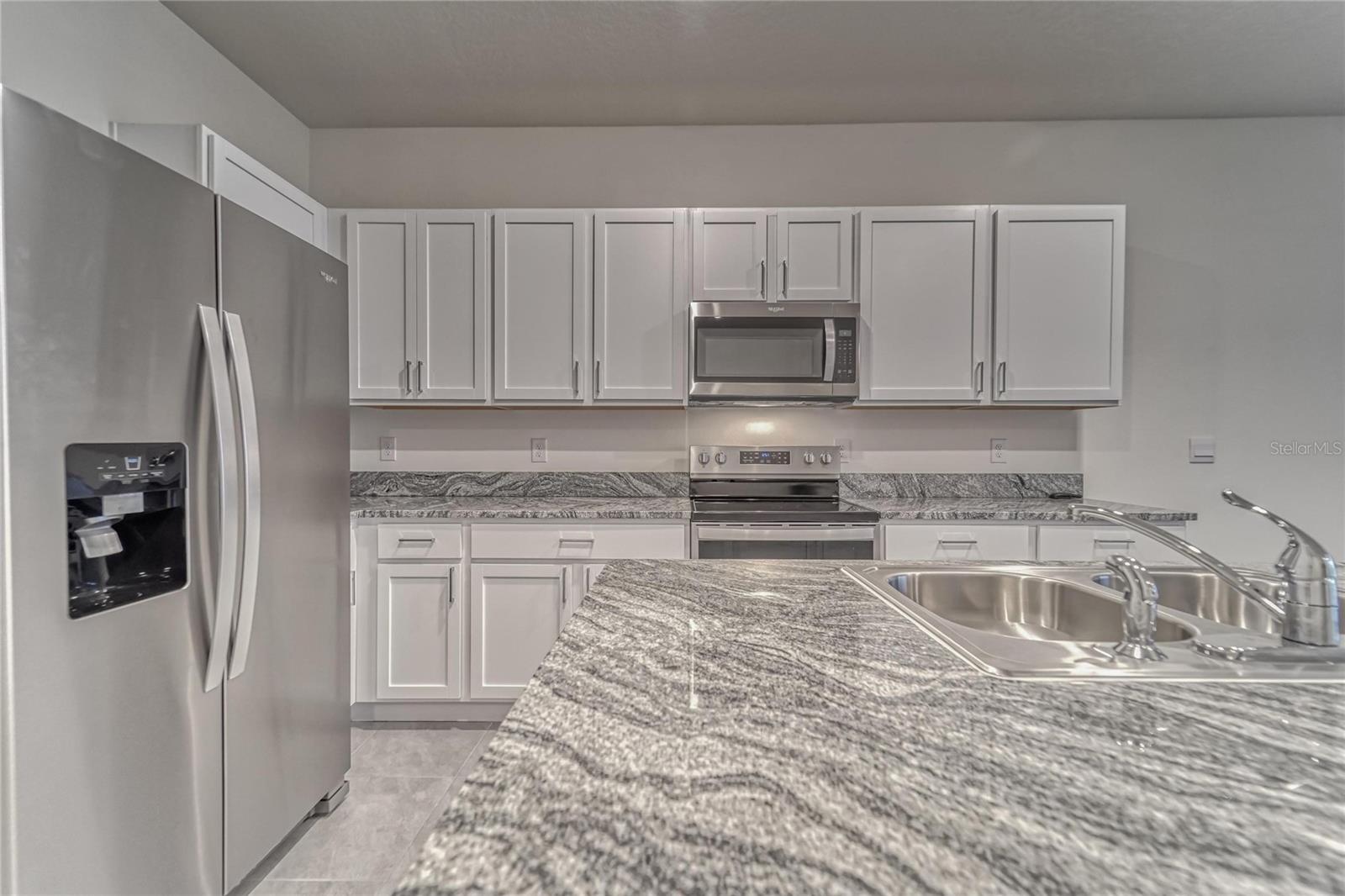 163 MANGROVE SHADE CIR, APOLLO BEACH, FL, 33572