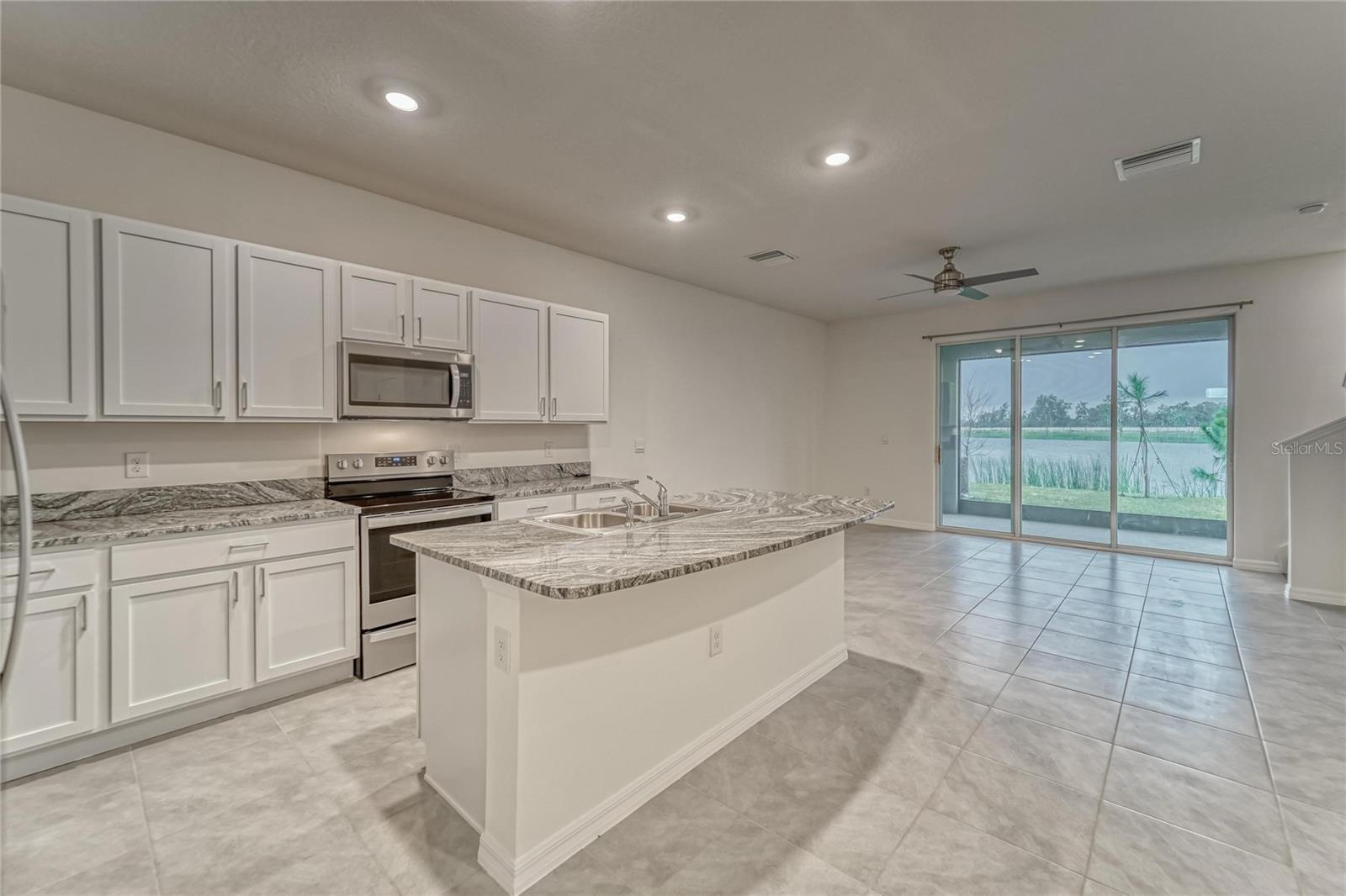 163 MANGROVE SHADE CIR, APOLLO BEACH, FL, 33572