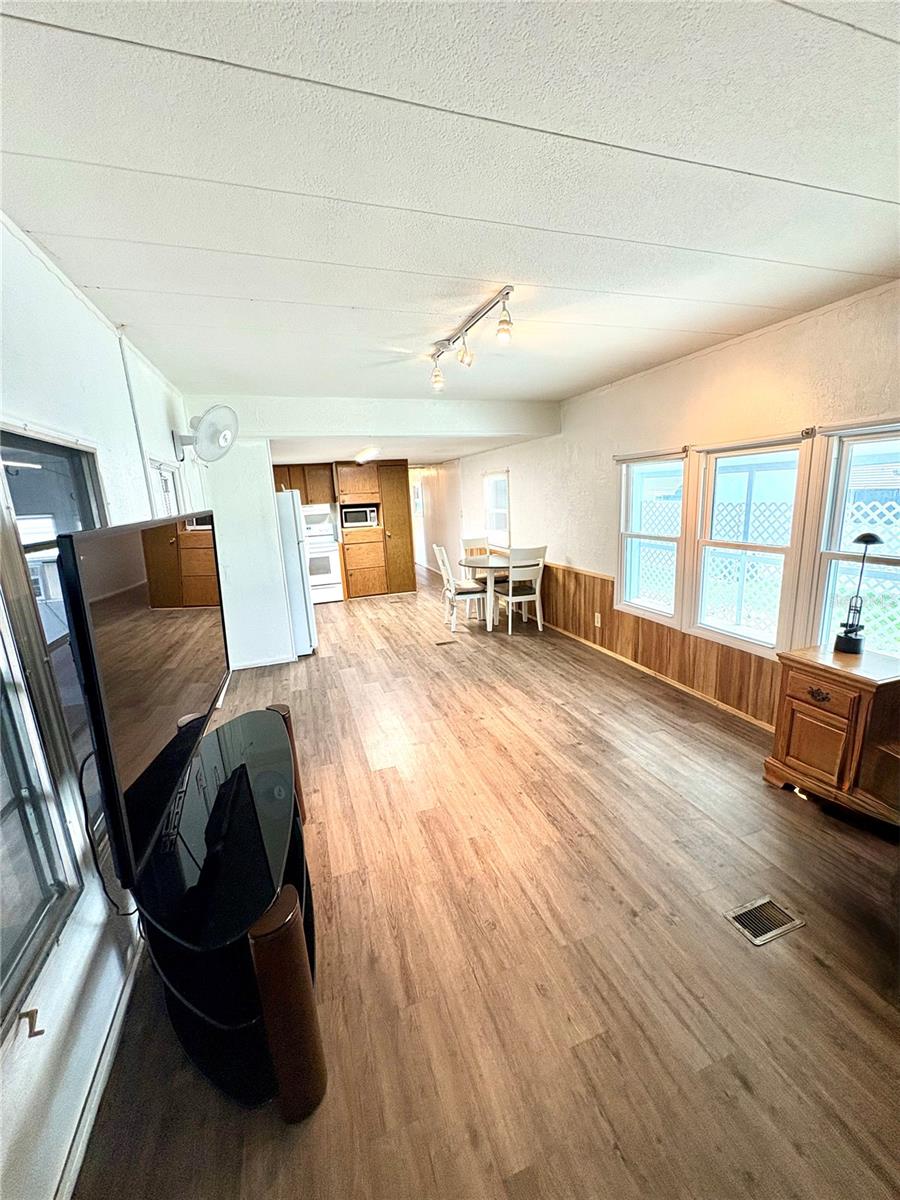 533 OLD COLONY RD, LEESBURG, FL, 34748