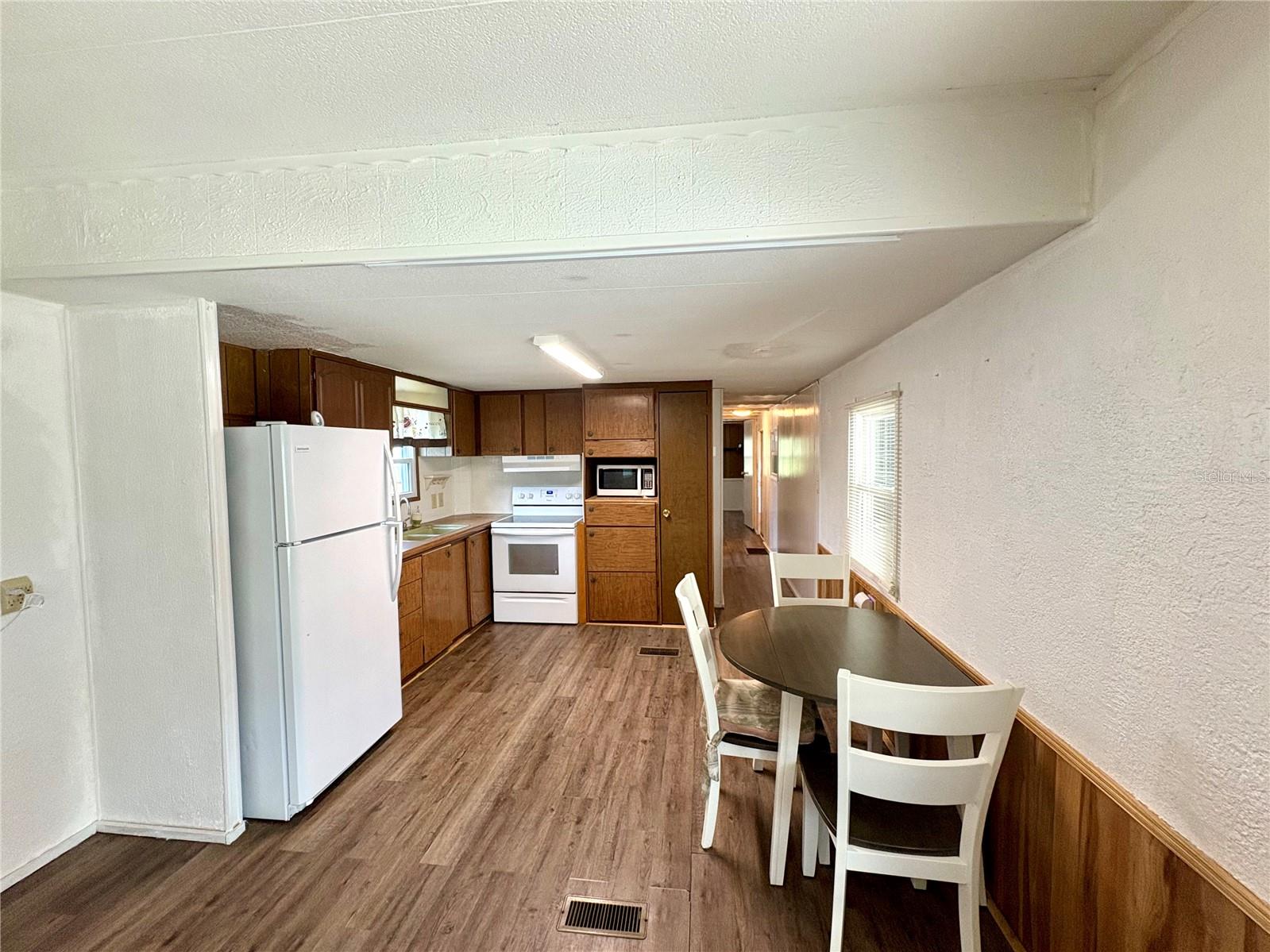 533 OLD COLONY RD, LEESBURG, FL, 34748