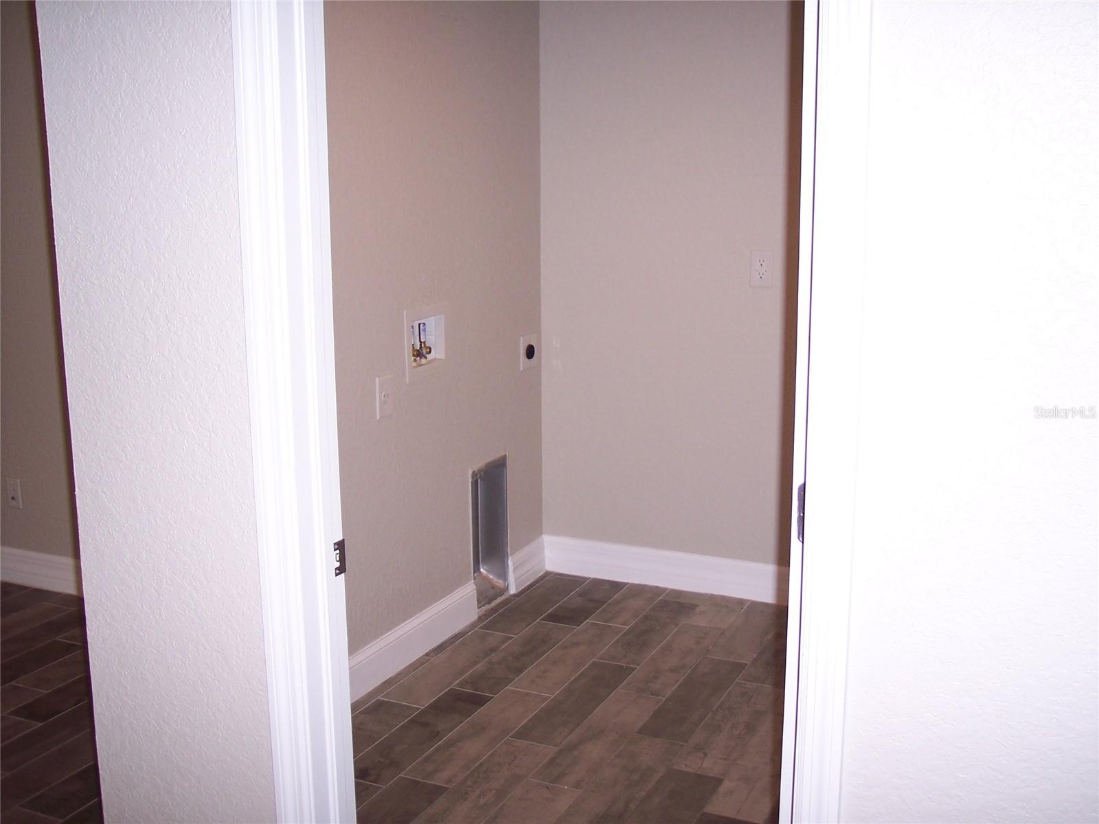 470 SUNSET RD N, ROTONDA WEST, FL, 33947