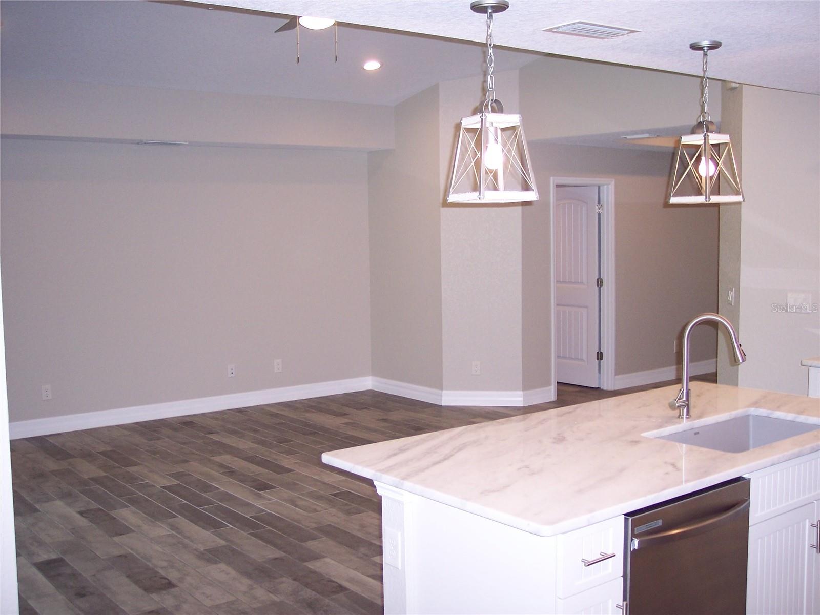 470 SUNSET RD N, ROTONDA WEST, FL, 33947