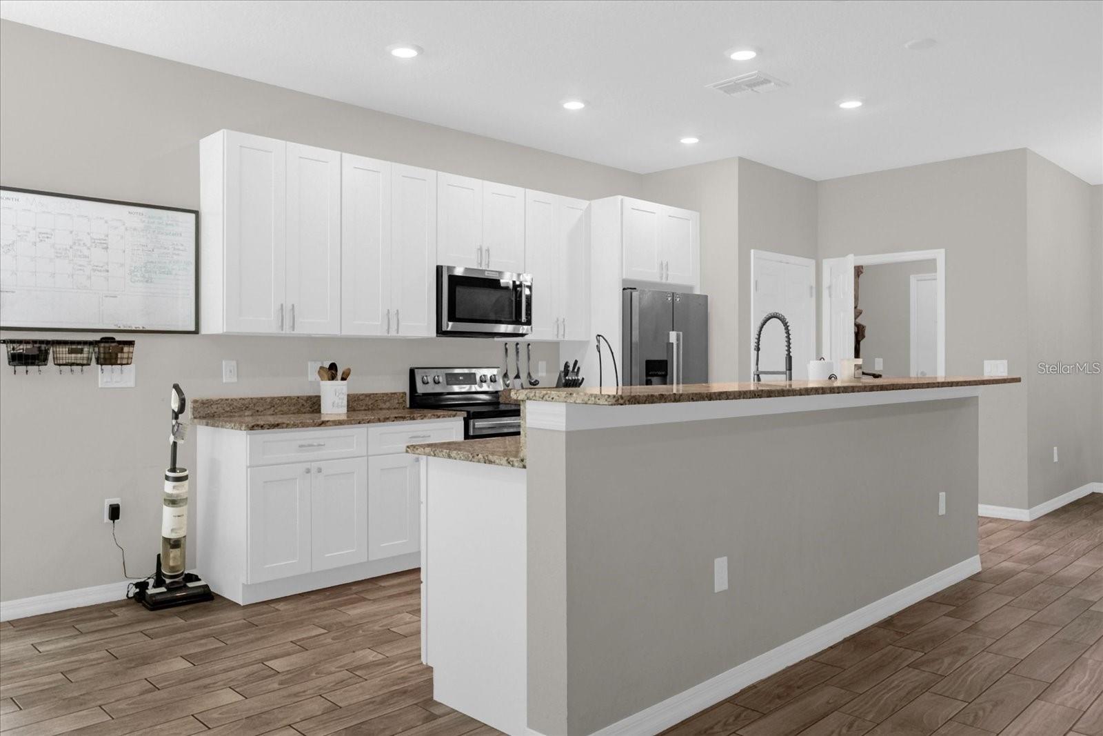 36029 MICHIGAN DR, EUSTIS, FL, 32736