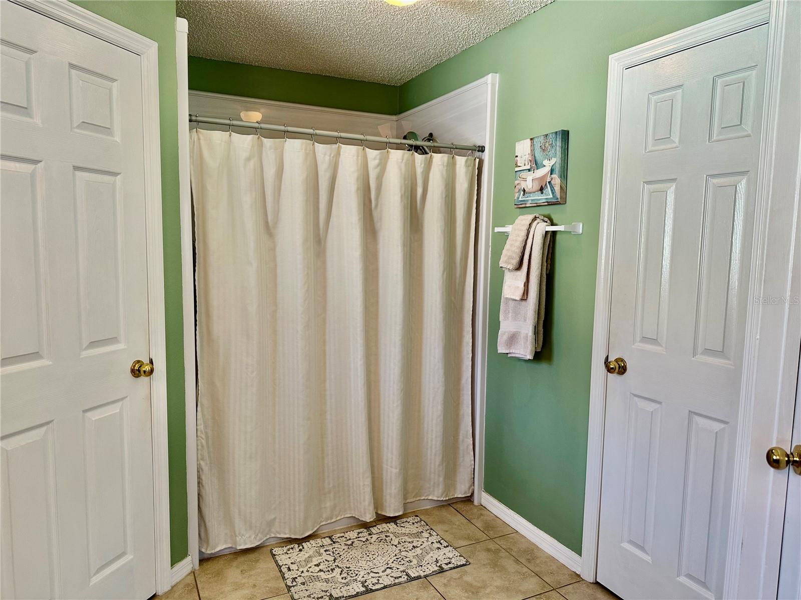 4 ESSINGTON LN, PALM COAST, FL, 32164