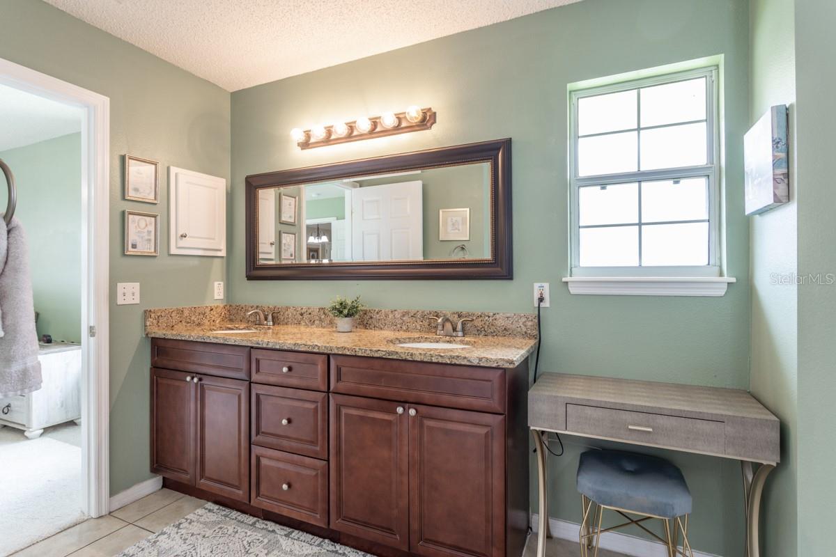 4 ESSINGTON LN, PALM COAST, FL, 32164