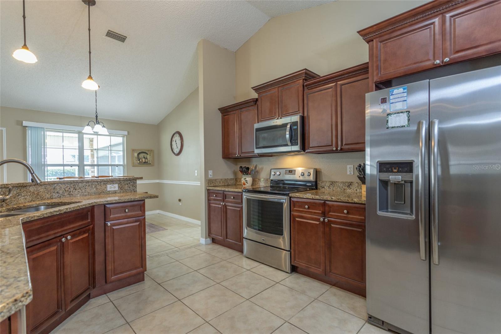 4 ESSINGTON LN, PALM COAST, FL, 32164